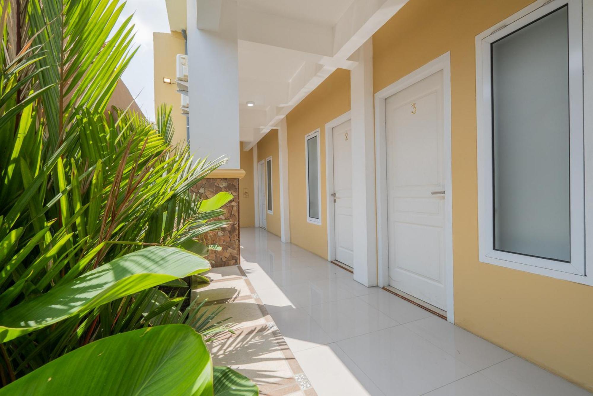 Reddoorz Syariah Near Rsud Dr Iskak Tulungagung Kedungwaru Exterior foto